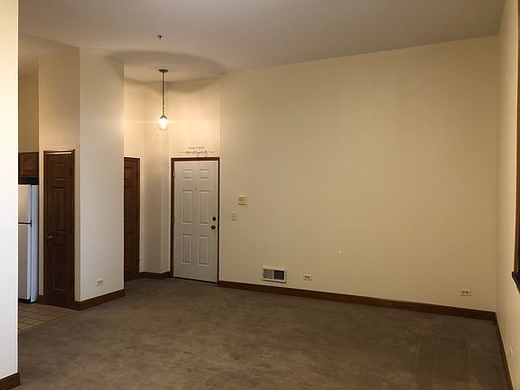 5th image of 730 N Seminary Ave APT 3A