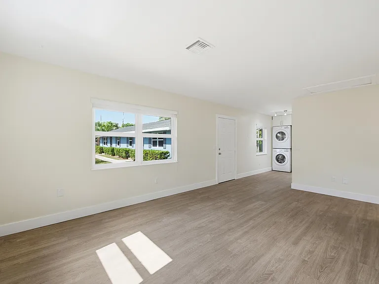 353 Wickline Blvd — Photo 8
