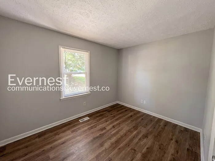 1599 Allgood Rd — Photo 12