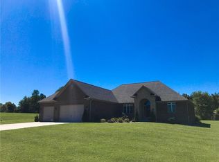8175 Cedar Run Dr, Martinsville, IN 46151