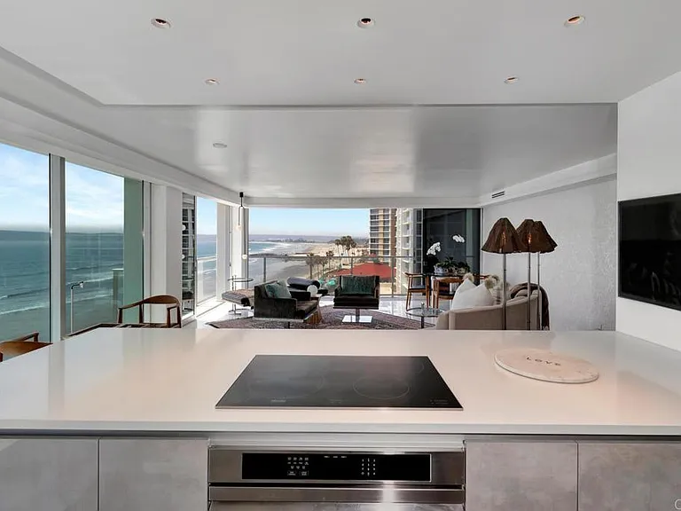 1760 Avenida Del Mundo #504 — Photo 17