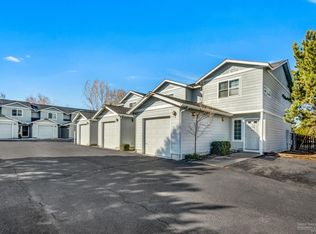 2566 SW Yew Ave, Redmond, OR 97756