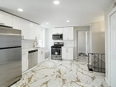2 bed, 1000 sqft, $1,500 — Photo 3