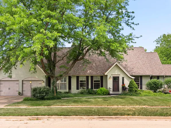 3063 Wedgewood Dr, Dekalb, IL 60115