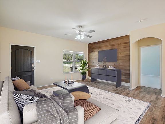 5th image of 612 Brazos Vista Ct
