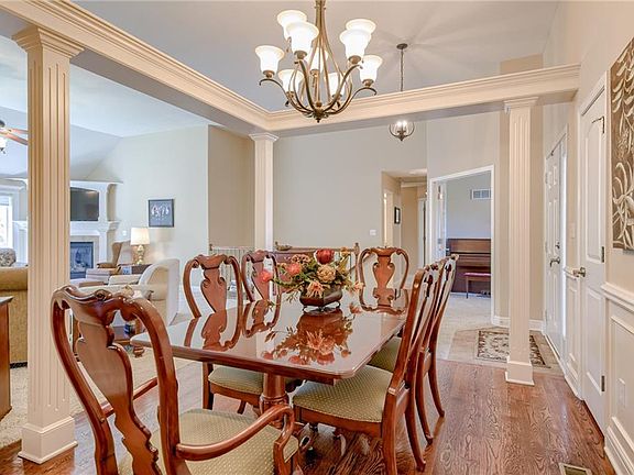 4th image of 1105 N Hanover Ave
