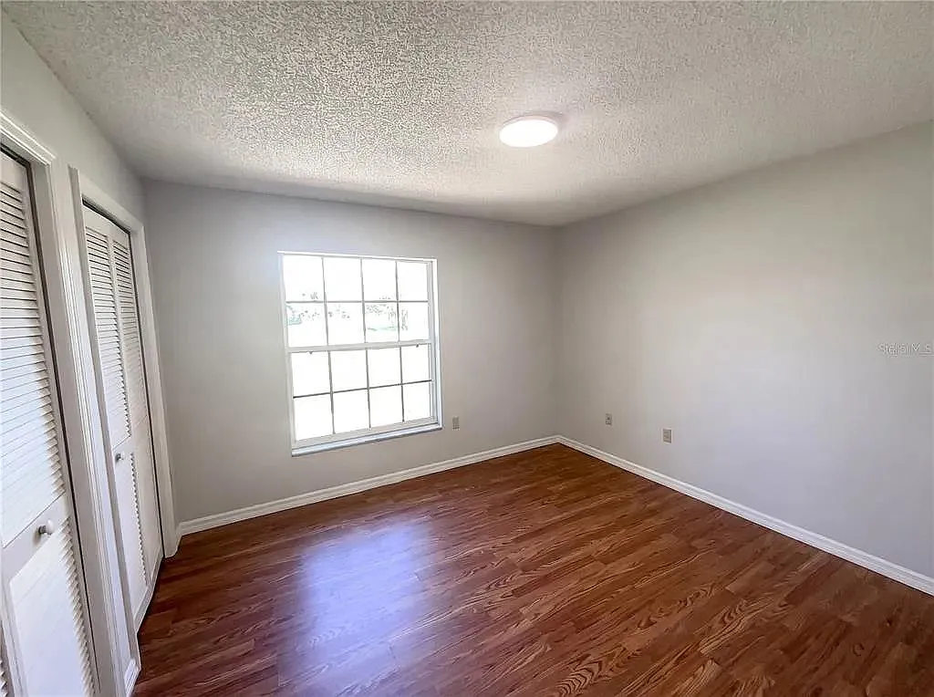 3 bed, 1599 sqft, $2,516 — Photo 2