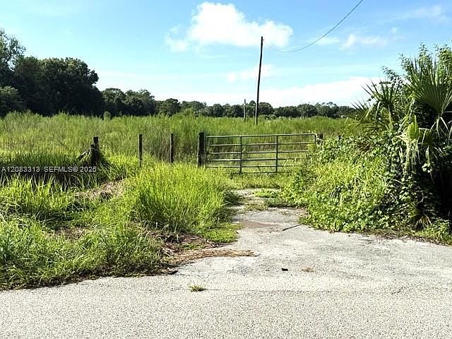 1st image of 3003 Hicks Rd