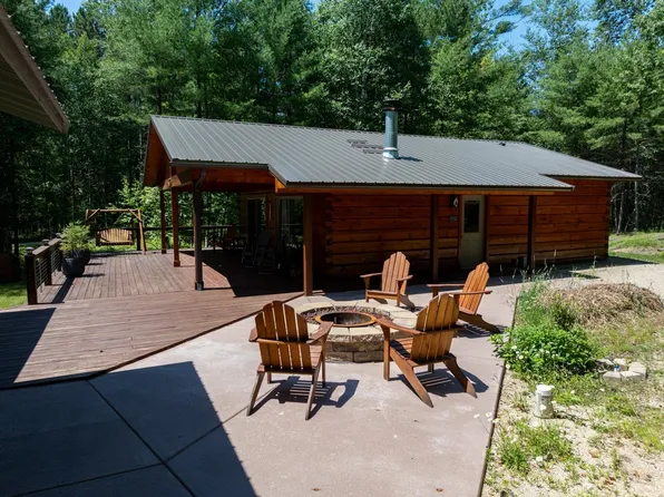 N17046 Greenstone Dr, Pembine, WI 54156