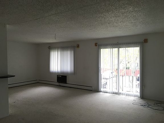 4th image of 8998 Kennedy Dr #206F