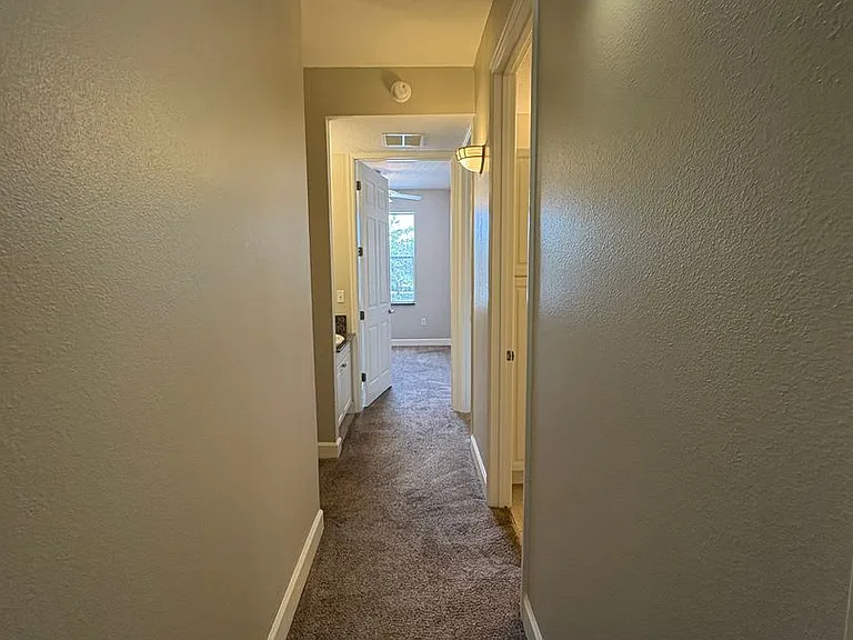 2017 Grand Oak Dr — Photo 10
