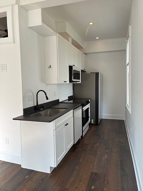1st image of 206 Metcalf St
