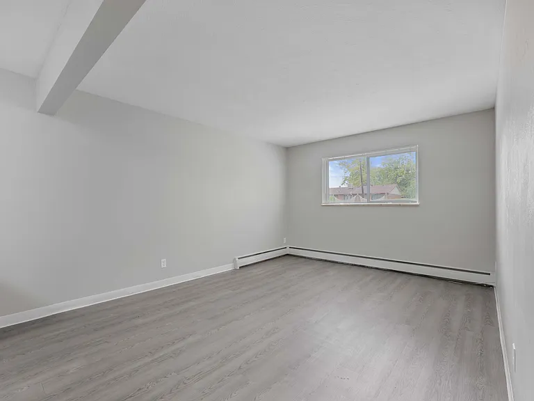 Nevada Villa Apartments — Photo 5