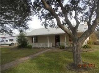 210 Evans St, Wharton, TX 77488