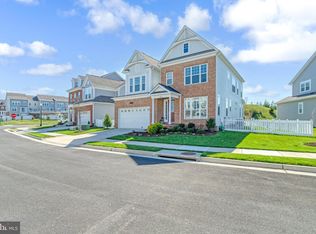 19273 Broken Rock St, Leesburg, VA 20175