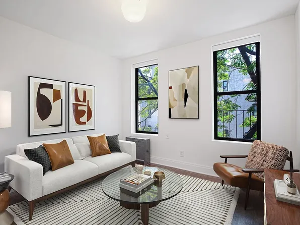 240 W 4th St APT 5A, New York, NY 10014