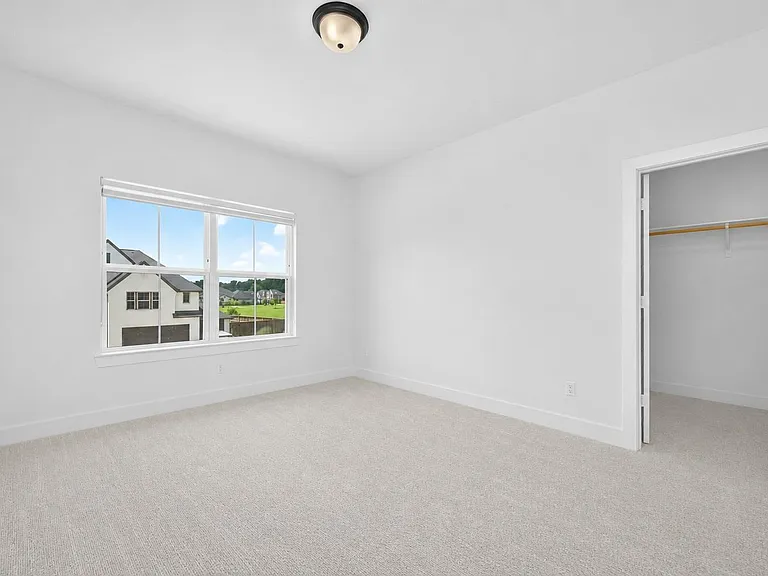 9722 Dani Lake Dr — Photo 13