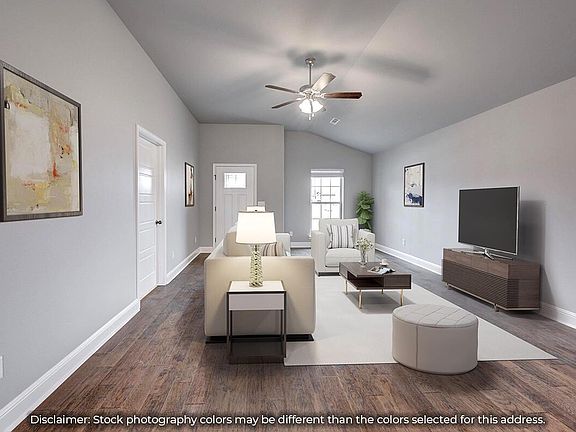 2nd image of 1001 W Pebblebrooke Drive