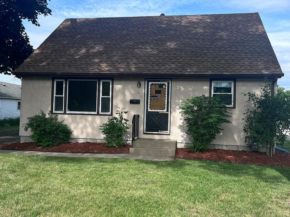 1st image of 972 Spencer St S