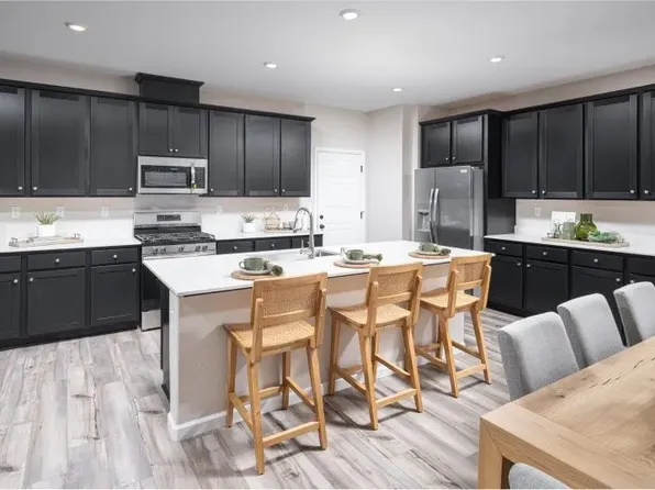 7335 Gingello Way, Sacramento, CA 95829