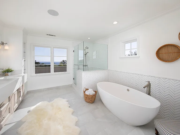 4110 Creciente Dr — Photo 17