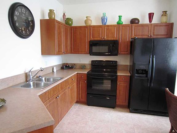 4th image of 2555 Stockbridge Sq SW