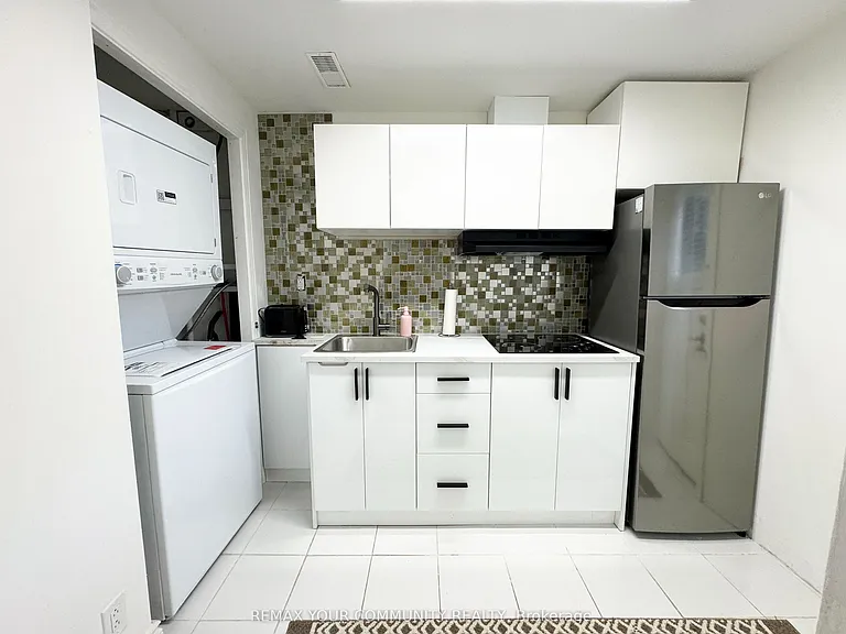 70 Bedford Park Ave #2 — Photo 5