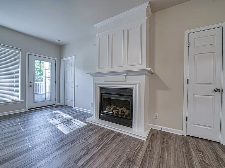 3246 Margellina Dr — Photo 25
