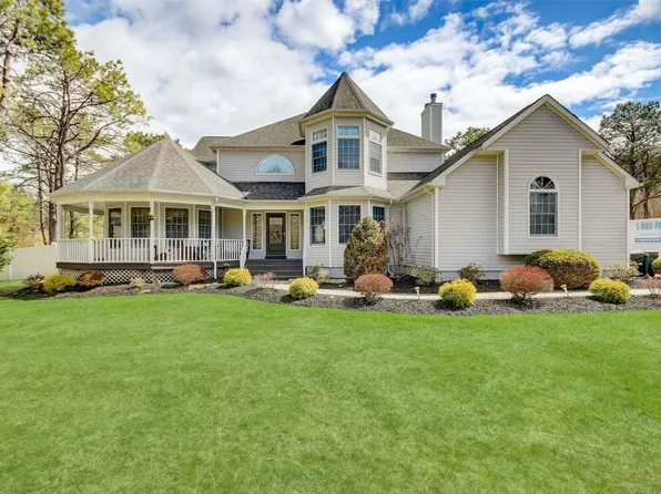 261 Radio Avenue, Miller Place, NY 11764