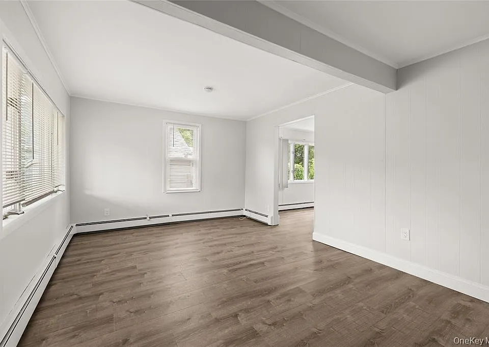 175 Centre Ave #1