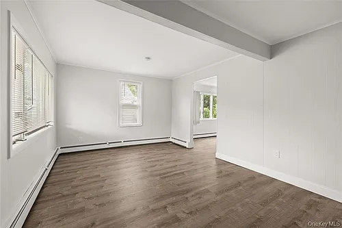 175 Centre Ave Photo 1