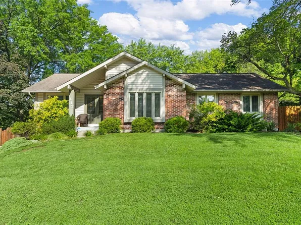 417 Lemonwood Dr, Saint Peters, MO 63376