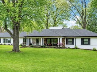 18 Country Aire Dr, Saint Louis, MO 63131