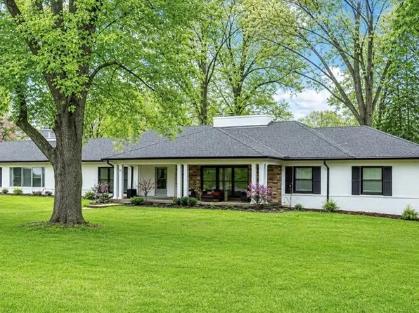 18 Country Aire Dr, Saint Louis, MO 63131