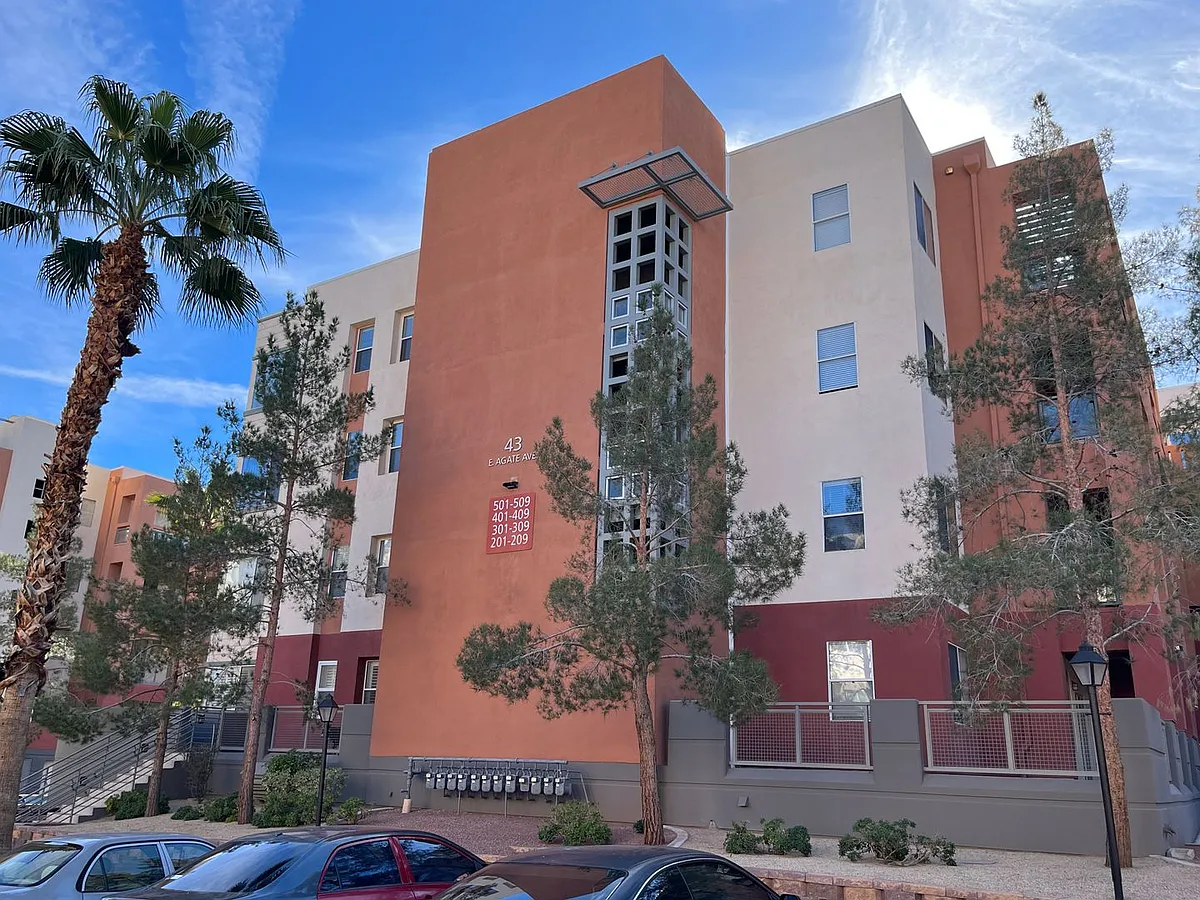 Building Photo - 43 Agate Ave #201