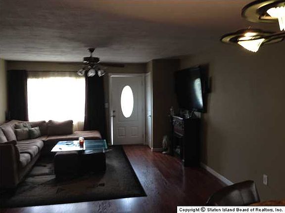 2nd image of 289 Seaver Ave