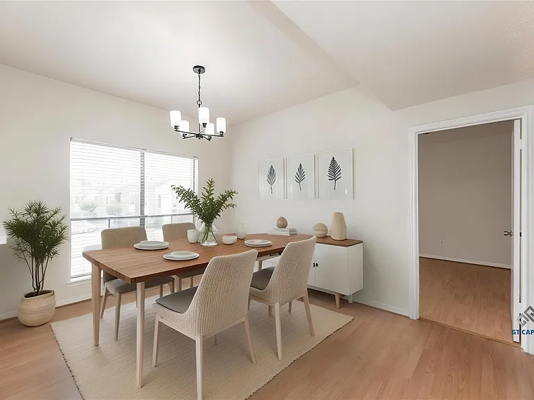 3742 Thistlemont Dr — Photo 3