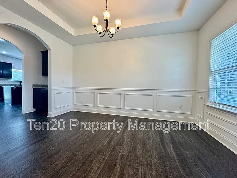 5037 Lexington Ln — Photo 5