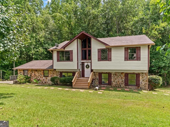 3214 Headrick Cir SE, Dalton, GA 30721
