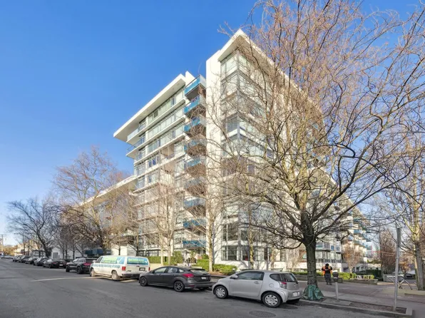 1777 W 7th Ave #602, Vancouver, BC V6J 0E5