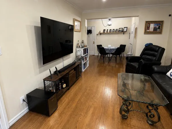 67-38 108th Street #C27, Forest Hills, NY 11375