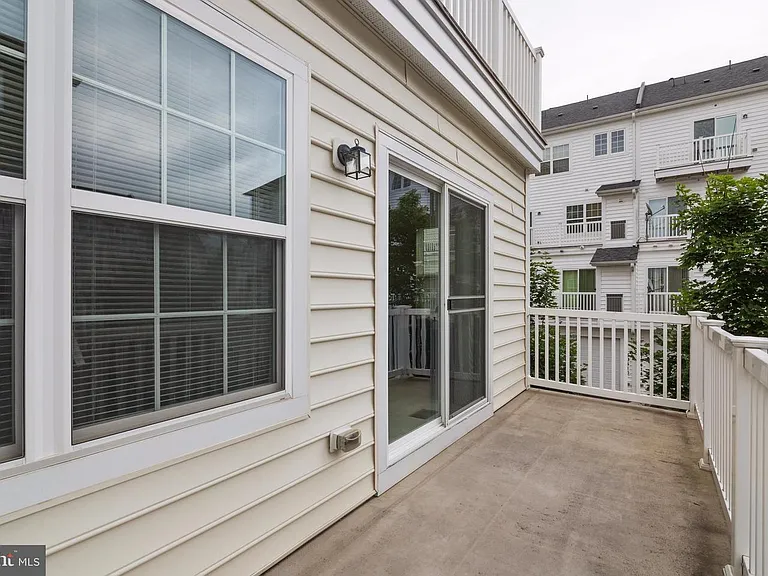 13528 Waterford Hills Blvd — Photo 21