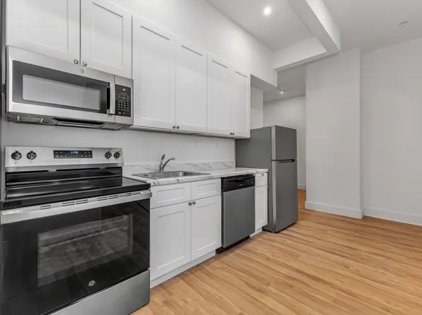 81 Willoughby Street image 3 of 9