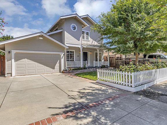 2nd image of 444 Coakley Dr