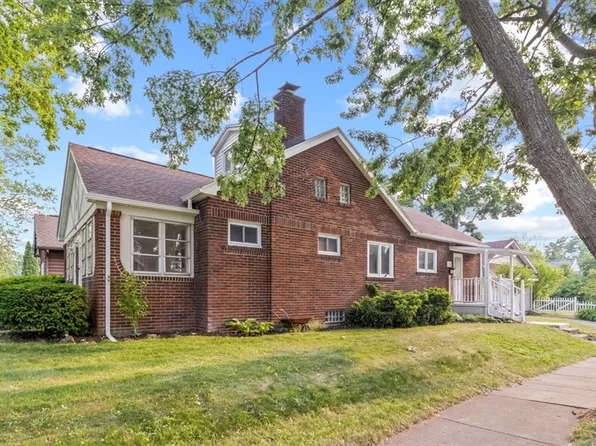 238 Crestwood Blvd, Rochester, NY 14624