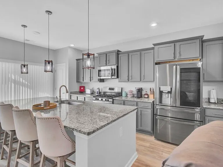 621 Hilchot Dr — Photo 4