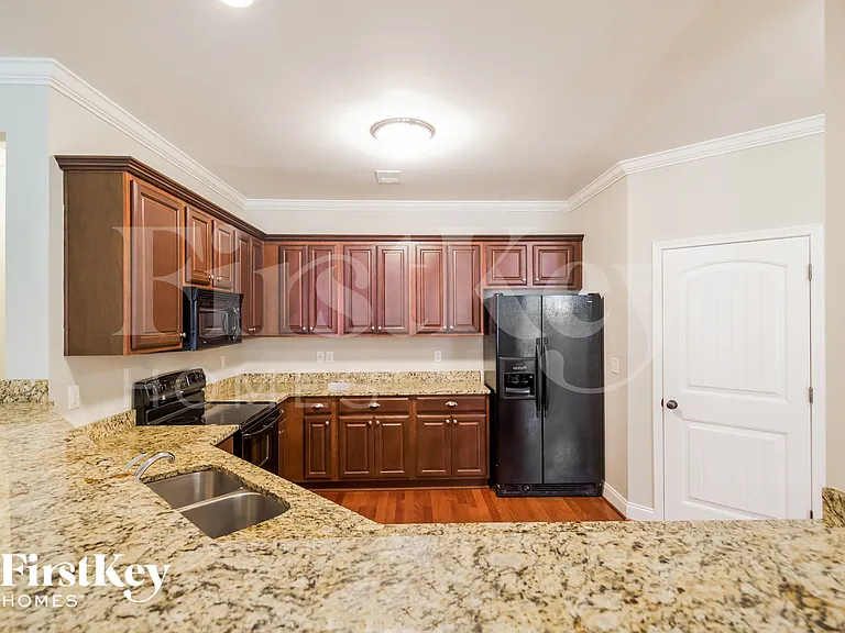 5537 Park Side Cir — Photo 6
