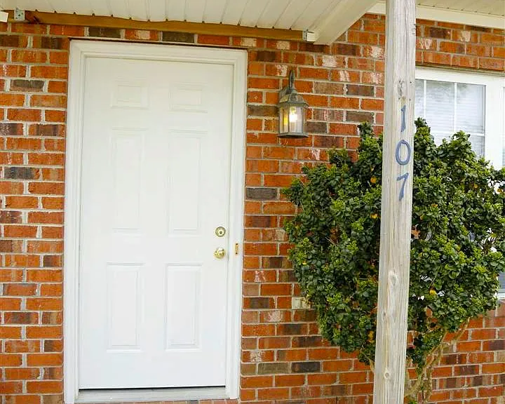 W Ivybridge Dr — Photo 3