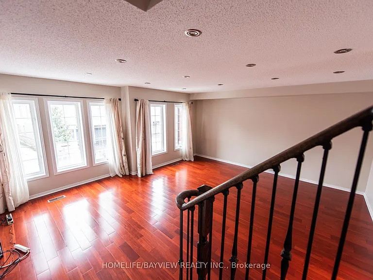 38 Warrington Way — Photo 5
