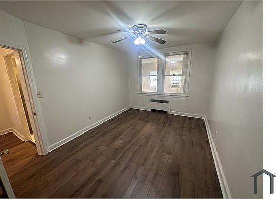 4th image of 1500 18th St SE